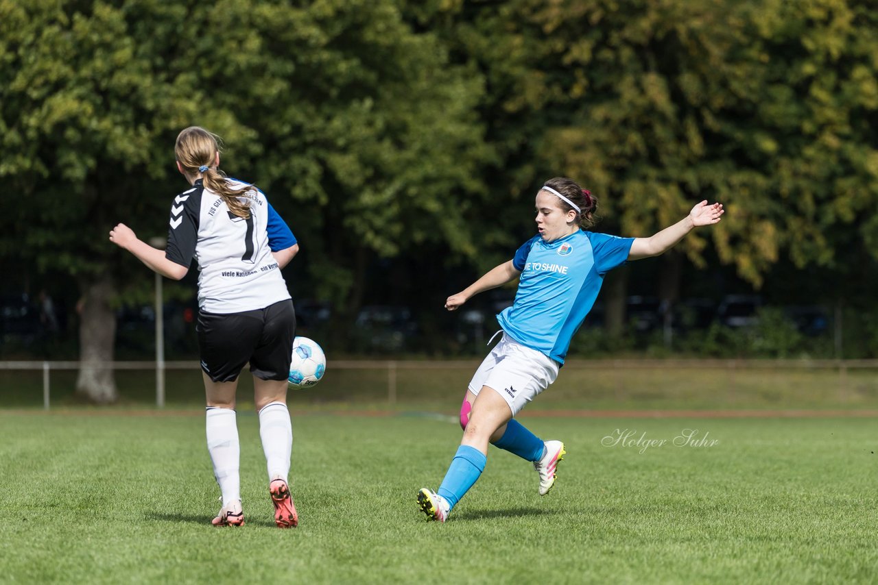 Bild 60 - wBJ VfL Pinneberg - Germania Schnelsen : Ergebnis: 15:1